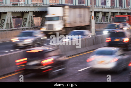 Verkehr auf Triborough Bridge, New York City, USA Stockfoto