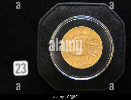 Die 1933 Vereinigten Staaten Gold Münze Double Eagle (Bild), die teuerste Goldmünze, die je auf Auktion verkauft wird in ausgestellt. Stockfoto