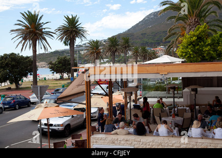 Paranga Restaurant auf Camps Bay Promenade Stockfoto