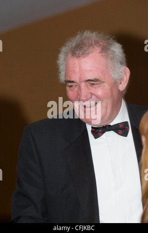 Ehemalige Wales Rugby-Kapitän Mervyn Davies auch bekannt als Merv Schlenker beim Ray Gravell Dinner in Llanelli im Jahr 2007. Stockfoto