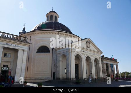 Santa Maria Assunta in Cielo Kirche Id Ariccia Stockfoto