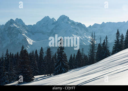 Tatra-Gebirge in Winterlandschaft. Stockfoto