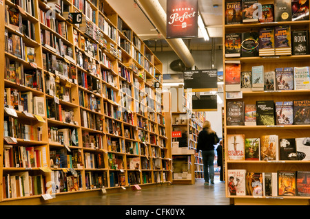 Powells City of Books Buchhandlung in Portland, Oregon. Stockfoto