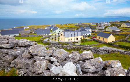 Panorama-Landschaft auf Inisheer Insel, Teil der Aran-Inseln, Irland. Stockfoto