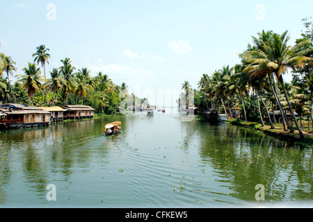 Hausboote, die Fahrt durch die Backwaters von Kerala Alleppey (Alapuzha) Indien Stockfoto