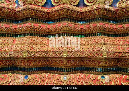Vintage traditionelle Thai Wand des Tempels Stockfoto