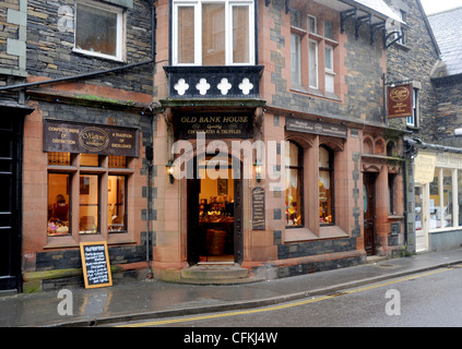 Old Bank House Schokolade und Süßwaren Shop in Ambleside Seenplatte Cumbria UK. Hausgemachte Pralinen und Easter Eggs Stockfoto