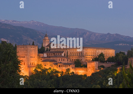 Eine Nacht Blick auf die Alhambra, Granada, Spanien Stockfoto