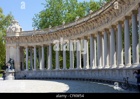 Madrid Spanien Parque del Buen Retiro Spalten Stockfoto