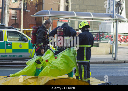 West Yorkshire Feuerwehr bei einem Notfall-Training trainieren Sie im Stadtzentrum von Leeds Stockfoto