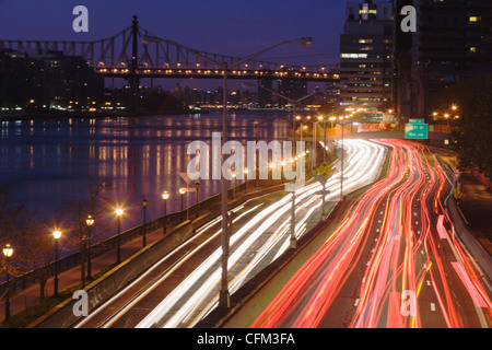 USA, New York State, New York City, Fahrzeug Lichter Stockfoto