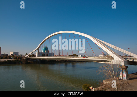 Puente De La Barqueta-Brücke Sevilla Andalusien Spanien Stockfoto