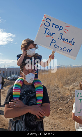 Protest gegen Verunreinigung des South Platte River mit Benzol aus Suncor Raffinerie Stockfoto