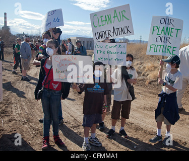 Protest gegen Verunreinigung des South Platte River mit Benzol aus Suncor Raffinerie Stockfoto