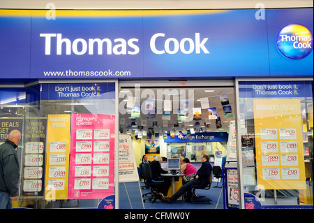 Thomas Cook Reisebüros bei Merry Hill Shopping Center, West Midlands, UK. Stockfoto