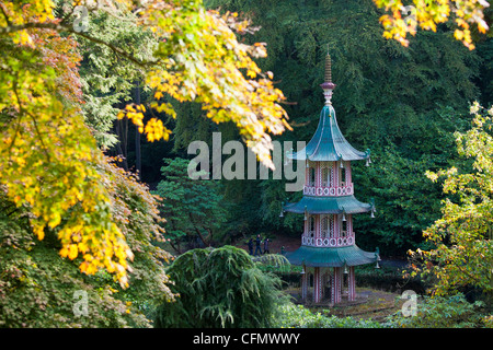 Pagode, Alton Towers Gärten, Staffordshire, England, Vereinigtes Königreich Stockfoto