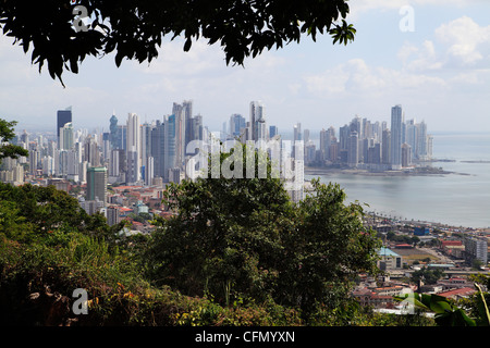 Panama-Stadt Skyline von Ancon Hill gesehen Stockfoto