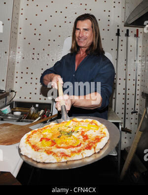 Fabio Lanzoni erscheint ein Meet and Greet in Sorrisi italienisches Restaurant im Seminole Casino Coconut Creek, Florida - 10.02.12, Stockfoto