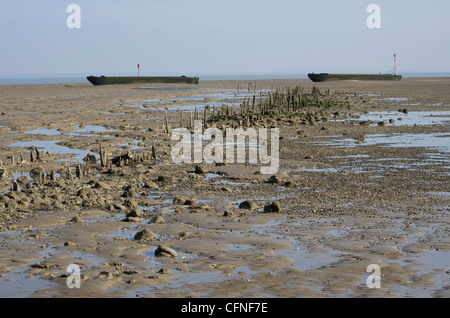 Zwei der Schiffe vertäut am Bradwell am Meer Stockfoto