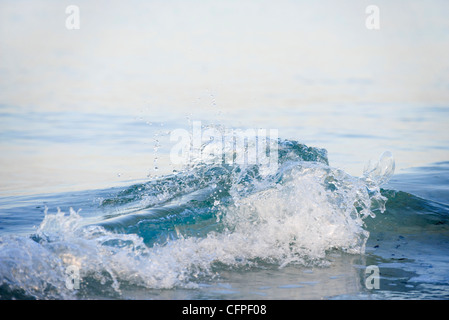 Wellen brechen, full-frame Stockfoto