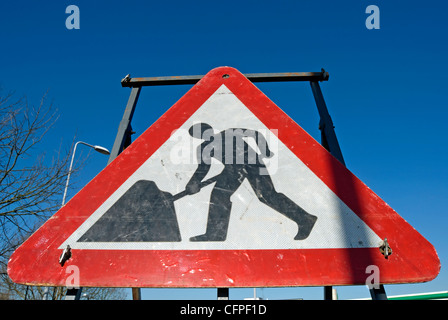 Verkehrsschild auf Baustellen vor Stockfoto