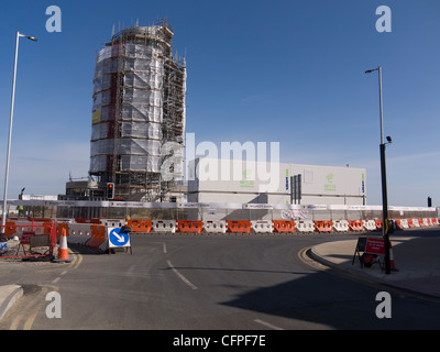 Vertikale Pier eine neue Strandpromenade Attraktion im Bau in Redcar März 2012 später benannt "Redcar Beacon" Stockfoto