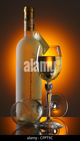 Weißwein (Studio-Foto) Stockfoto