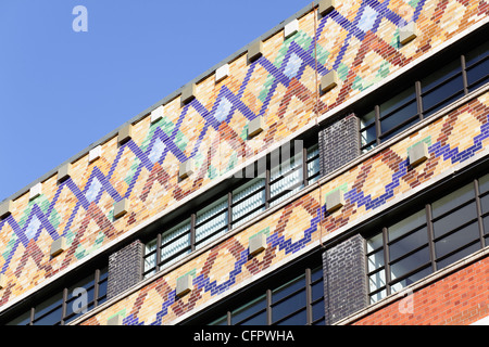 Detail der Fassade der ehemaligen Templeton Teppichfabrik neben Glasgow Green, Scotland, UK Stockfoto