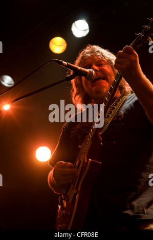 Nick Barrett von progressive-Rock-Band Pendragon auf der Bühne während einer Show in den Niederlanden Stockfoto