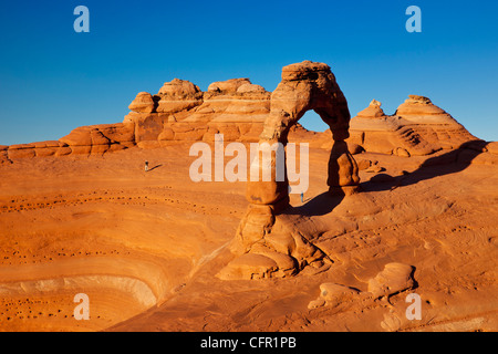 Delicate Arch bei Sonnenuntergang, Arches-Nationalpark, Utah, USA Stockfoto