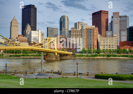Andy Warhol (7th Street Brücke) und Allegheny River, Pittsburgh, Pennsylvania, Vereinigte Staaten von Amerika, Nordamerika Stockfoto