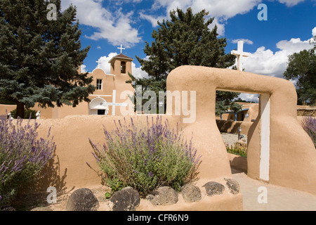 St. Francis de Asis Church in Ranchos de Taos, Taos, New Mexico, Vereinigte Staaten von Amerika, Nordamerika Stockfoto