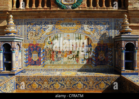 Keramische Fliesen- Sitzecke in der Plaza de Espana, Sevilla, Sevilla Provinz, Andalusien, Spanien in Westeuropa. Stockfoto