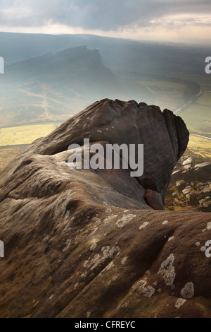Horizontale Foto von dem der Blick südlich von Kakerlaken im Peak District National Park Stockfoto