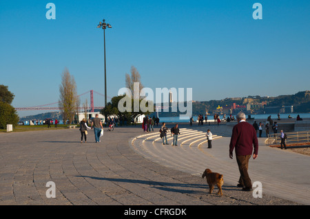 Cais da Princesa Uferpromenade Belem Viertel von Lissabon Portugal Europa Stockfoto