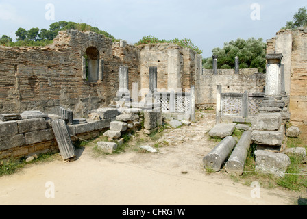 Die Ruinen von einer frühen Christian Basilica 435 und 451 n. Chr. aus und errichtet auf den Ruinen der Werkstatt des Phidias. Olympia. Stockfoto