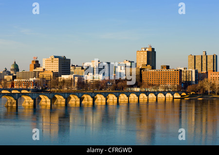 Skyline von Harrisburg, Hauptstadt von Pennsylvania am Susquehanna River im Dauphin County Stockfoto