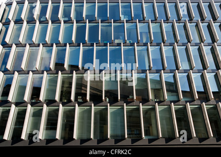 Futuristische moderne Architektur des Bürogebäudes. Stockfoto