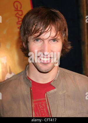 7. Dezember 2006; Los Angeles, Kalifornien, USA; Singer/Songwriter JAMES BLUNT bei der Grammy-Nominierungen 2006 abgehaltenen die Spieluhr @ The Fonda, Hollywood. Obligatorische Credit: Foto von Paul Fenton/ZUMA Press. (©) Copyright 2006 von Paul Fenton Stockfoto