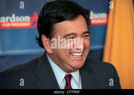 New Mexico Gouverneur Bill Richardson spricht zu den Medien bei der ersten Pressekonferenz in seinem neuen Kampagnen-Hauptsitz in Santa Fe, NM, Montag, 22. Januar 2007.  Richardson, ein Demokrat, kündigte über das Wochenende an, dass er eine explorative Präsidialausschuss gebildet hatte und er beabsichtigt, seine deklarieren Stockfoto