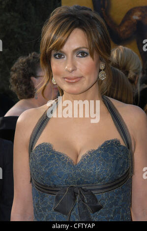 28. Januar 2007 kommt - Los Angeles, CA, USA - MARISKA HARGITAY bei der 13. Screen Actors Guild Awards im Shrine Auditorium in Los Angeles, Kalifornien statt. Stockfoto