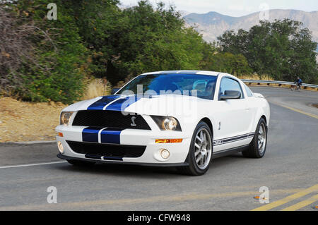 Headon Aktion 2007 Ford Shelby GT500 Mustang Cobra Coupé Stockfoto