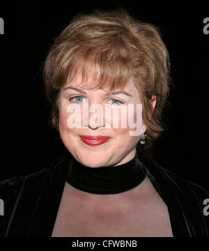 18. Februar 2007; Los Angeles, Kalifornien, USA; JULIA SWEENEY Ankunft bei den 57. jährlichen Ace Eddie Awards ehren Filmemacher Quentin Tarantino, statt im Beverly Hilton Hotel in Beverly Hills. Obligatorische Credit: Foto von Camilla Zenz/ZUMA Press. (©) Copyright 2007 von Camilla Zenz Stockfoto