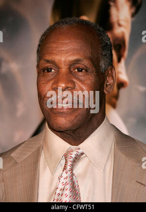 8. März 2007; Westwood, Kalifornien, USA; Schauspieler DANNY GLOVER auf der "Shooter" Los Angeles Premiere statt im Mann Village Theatre. Obligatorische Credit: Foto von Lisa O'Connor/ZUMA Press. (©) Copyright 2007 von Lisa O'Connor Stockfoto