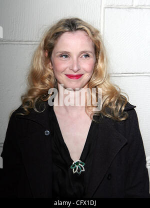 18. März 2007 - Los Angeles, CA, USA - JULIE DELPY an der Los Angeles premiere des Films 'The Hoax' im Westwood Village Mann Festival statt. (Kredit-Bild: © Camilla Zenz/ZUMA Press) Stockfoto