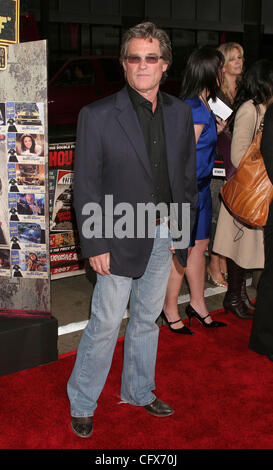 26. März 2007; Los Angeles, Kalifornien, USA; Schauspieler KURT RUSSELL auf der "Grindhouse" Los Angeles Premiere statt am Orpheum Theater, Downtown Los Angeles obligatorisch Credit: Foto von Paul Fenton/ZUMA Press. (©) Copyright 2007 von Paul Fenton Stockfoto