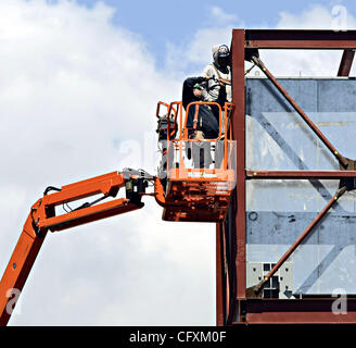 Der SkyVentures Himmel Tauchen Simulator ist derzeit im Aufbau entlang Alvarado-Niles Rd. in Union City, Kalifornien im Einkaufszentrum Union Landung auf Mittwoch, 18. April 2007. (Anda Chu/Fremont Argus) Stockfoto