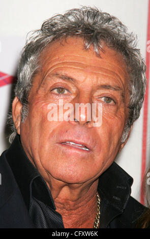 27. April 2007 - New York, NY, USA - BOB GUCCIONE an die Ankunft der New York premiere "The Grand" während des Tribeca Film Festivals im Tribeca Performing Arts Center. (Kredit-Bild: © Nancy Kaszerman/ZUMA Press) Stockfoto