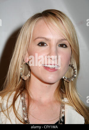 3. Mai 2007 - Beverly Hills, CA, USA - MOZELLA Ankunft am 2. jährlichen 30 unter 30' Awards statt im Camden House in Beverly Hills. (Kredit-Bild: © Camilla Zenz/ZUMA Press) Stockfoto