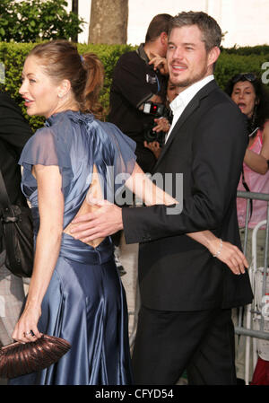 15. Mai 2007 statt - New York, NY, USA - Schauspielerin REBECCA GAYHEART und ERIC DANE im Ankunftsbereich für ABC Primetime Vorschau 2007-2008 im Voraus im Lincoln Center. (Kredit-Bild: © Nancy Kaszerman/ZUMA Press) Stockfoto